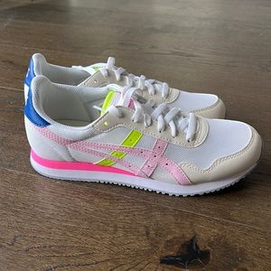 ASICS Tiger Runner NWOT